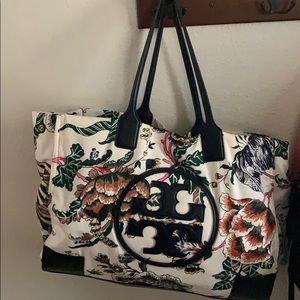 Canvas Tory Burch bag